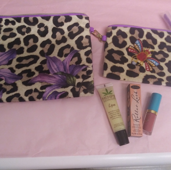 5pc. Estee Lauder beauty bundle - Picture 2 of 8